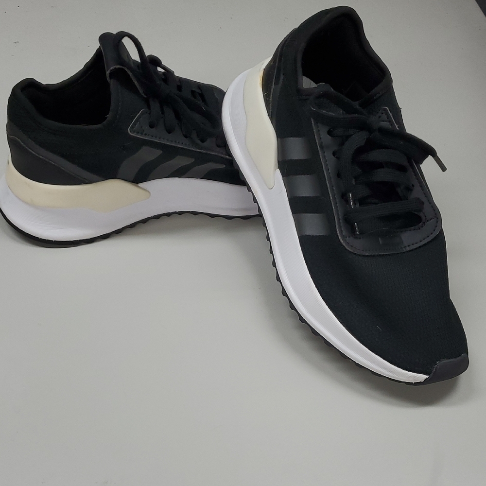 Adidas Men's Black and White Sneakers